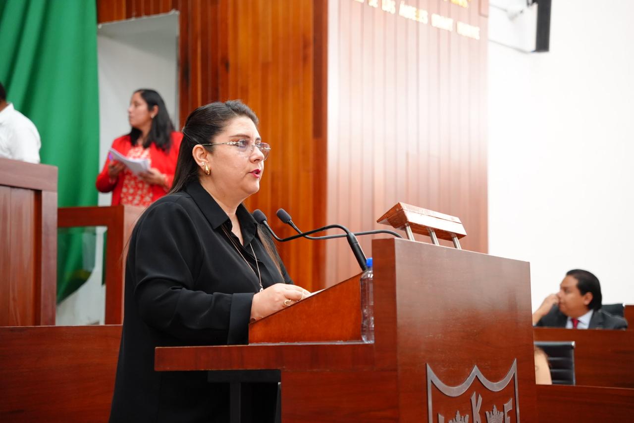 Propone Soraya Bocardo reconocer a los animales como seres sintientes en el Código Civil de Tlaxcala